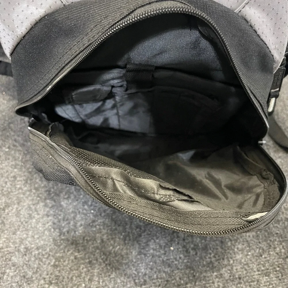 Louisville‎ Slugger SABPK Black/Silver Baseball Softball BatPack Equipment Bag